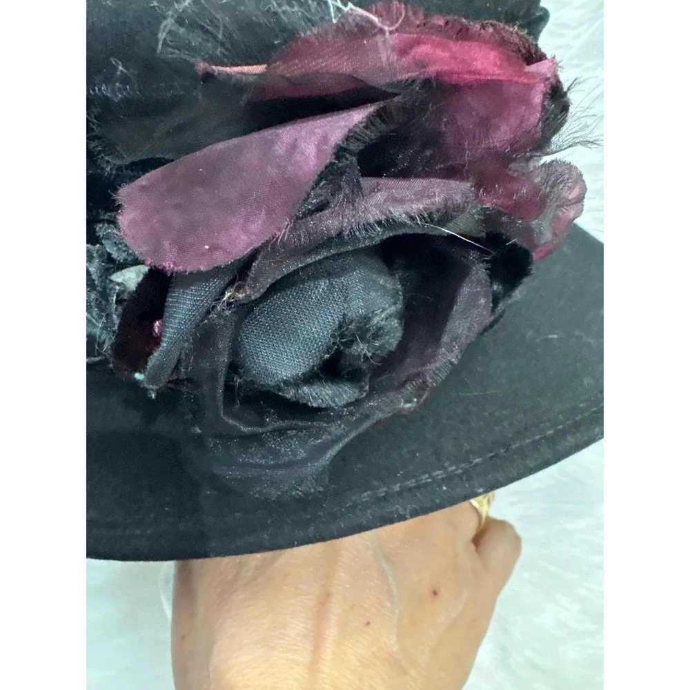Cappelli‎ Straworld Black Felt Cloche Hat With Velvet Band And Fabric Flower